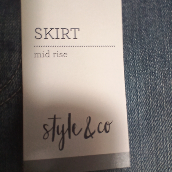 NEW Style & Co Blue Denim Embroidered Straight Skirt Women's Size 16 - Picture 7 of 10